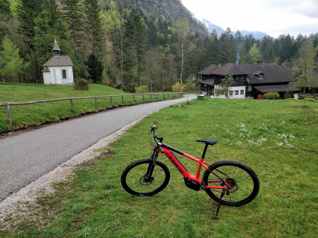 Električno kolo Trek v Kamniški Bistrici